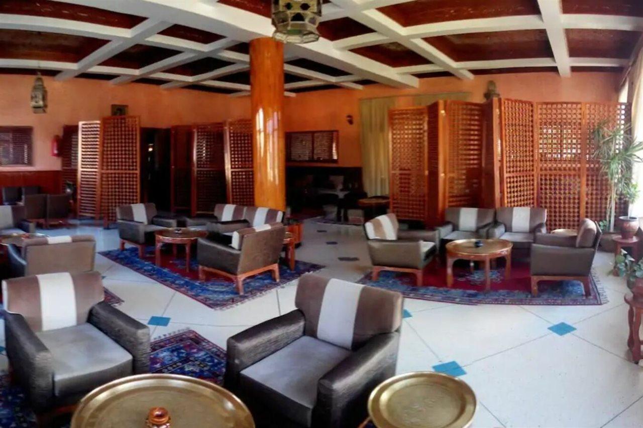 Hotel Les Amandiers Tafraout Exterior photo