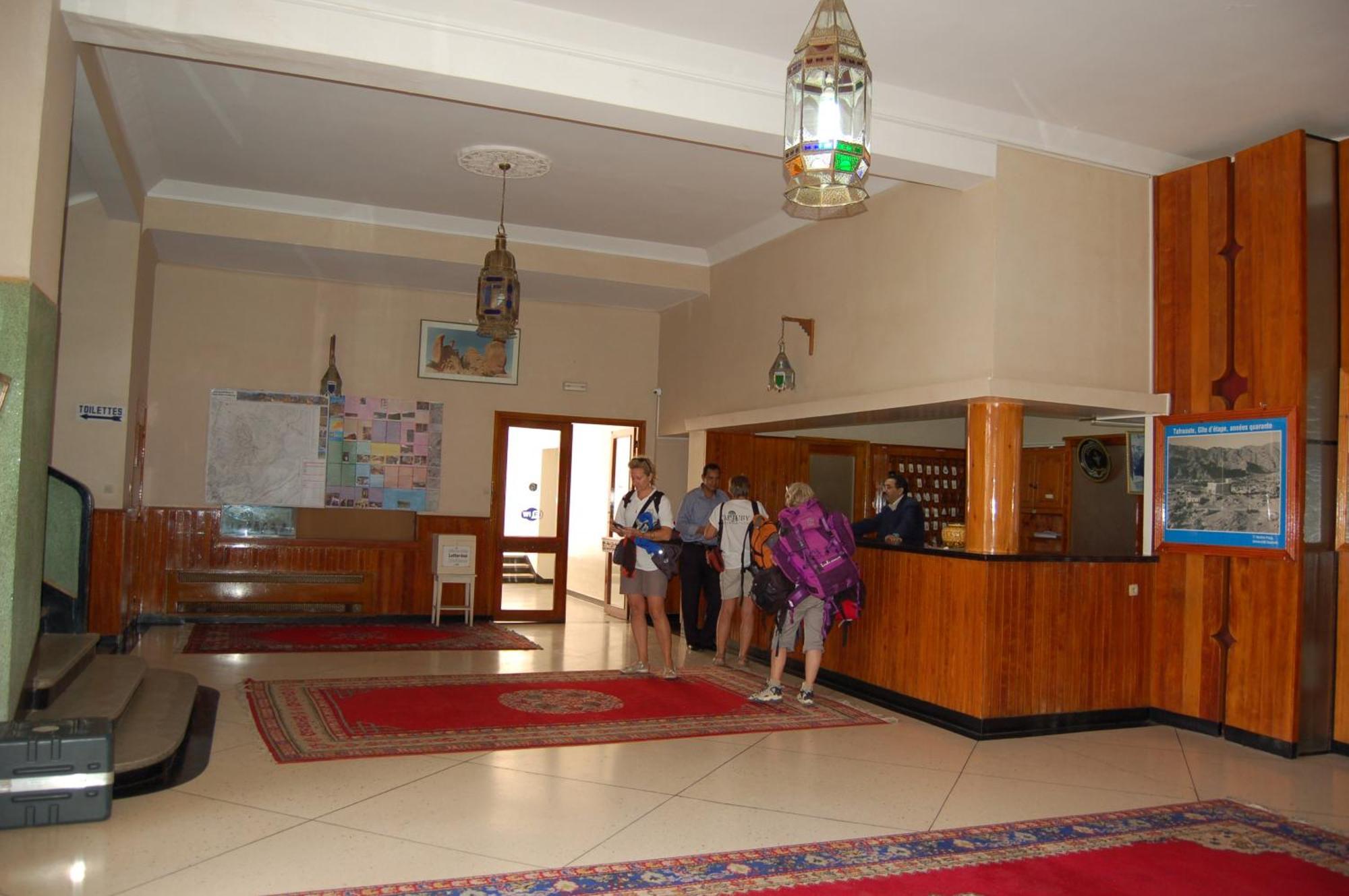 Hotel Les Amandiers Tafraout Exterior photo