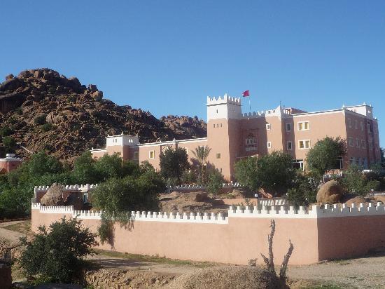 Hotel Les Amandiers Tafraout Exterior photo