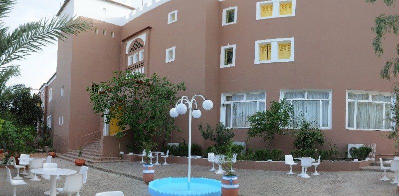 Hotel Les Amandiers Tafraout Exterior photo